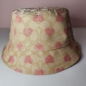 Coach Signature Heart Print Bucket Hat Size XS/S CP354 NWT